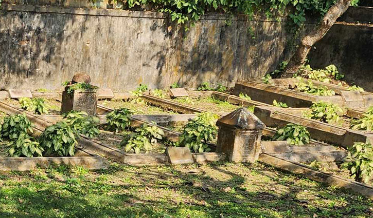 পারিবারিক কবরস্থান