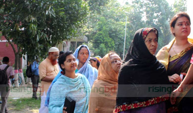 BCL men occupy Banglabazar polling centre