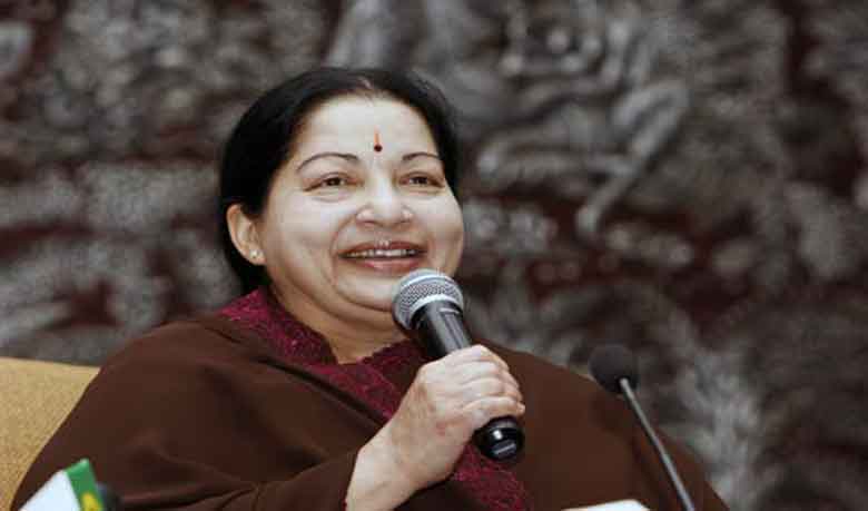 Jayalalithaa invited to form government in Tamil Nadu