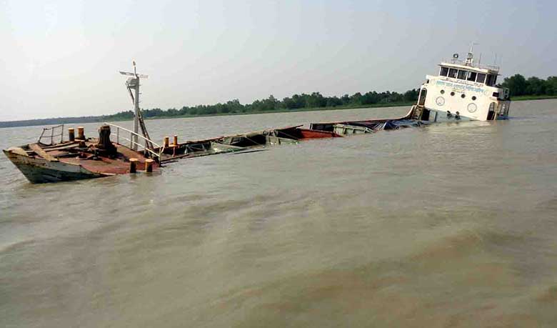 Fertilizer-vessel capsized in Sundarbans