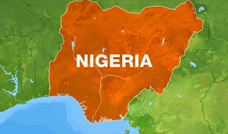 Suicide bombing kills 21 in Nigeria