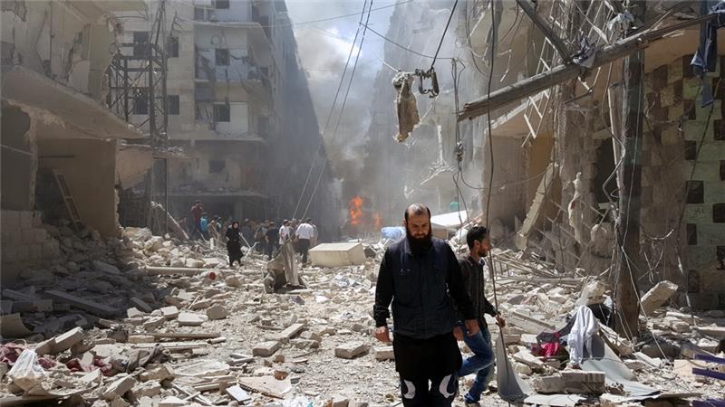 30 killed in wave of air strikes in Syria’s Aleppo
