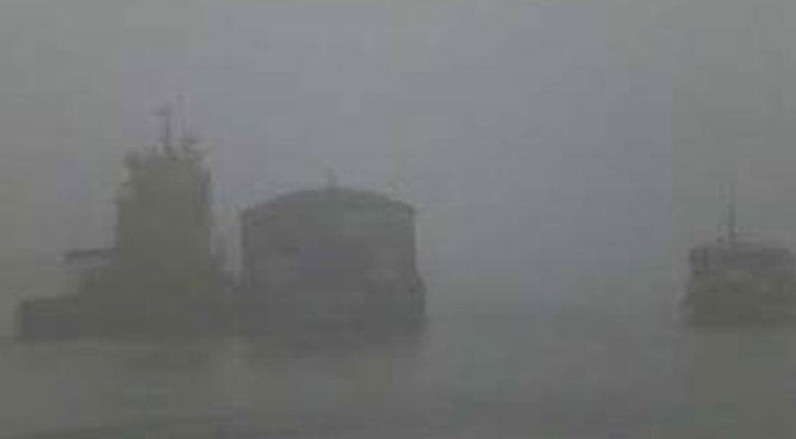 Fog halts Patuaria-Dowlatdia ferry services