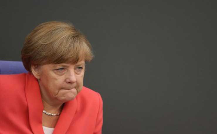 Merkel rules out migrant policy reversal
