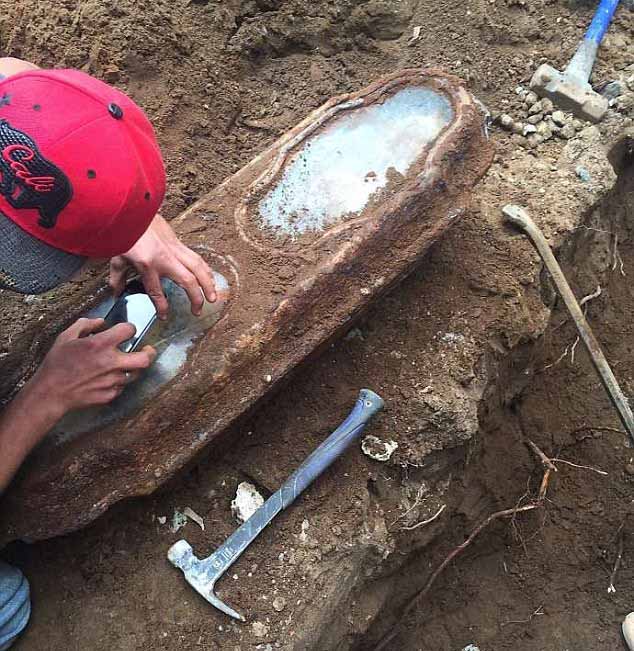 19th century coffin containing girl found