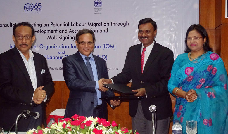 ILO, IOM ink deal to strengthen Bangladesh collaboration