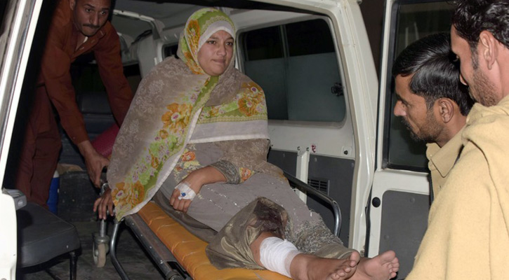 4 Pakistan civilians, 6 Indian soldiers killed