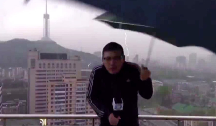 Chinese weatherman struck by lightning while filming