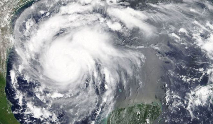 Hurricane Harvey: Texas braces for category-three storm