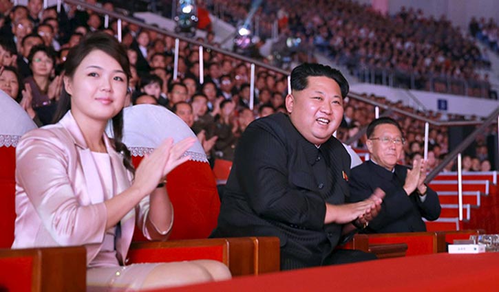 Kim fathers third child