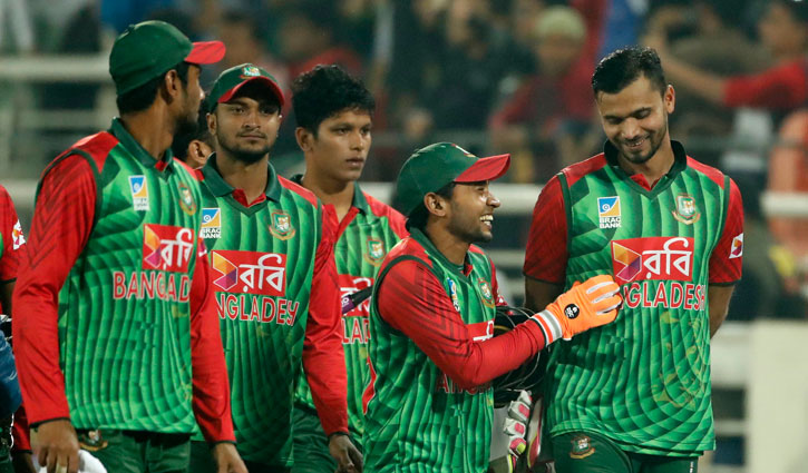 Bangladesh beat Sri Lanka by 163 runs to reach final