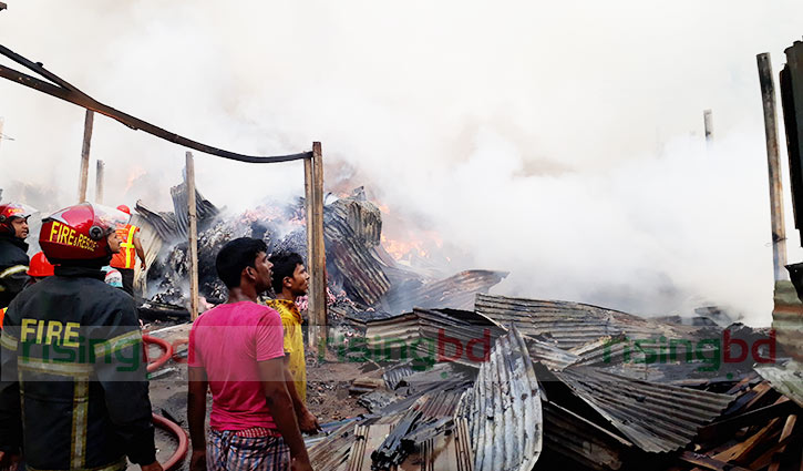 Gazipur jhut godown fire doused