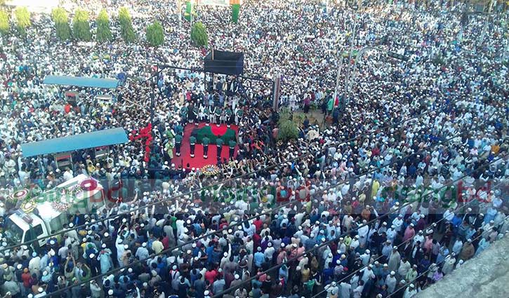 Mohiuddin laid to rest with thousands' love