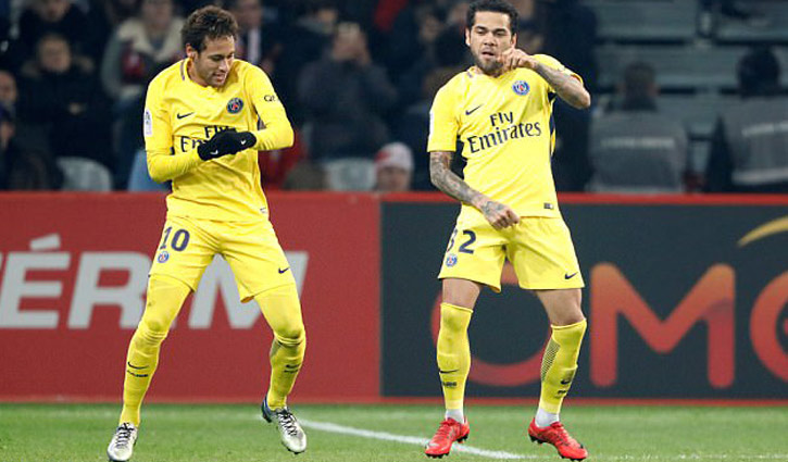 Neymar scores superb free-kick as PSG see off Lille
