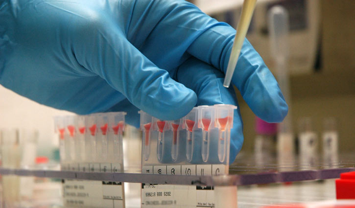 Single blood test screens for eight cancer types