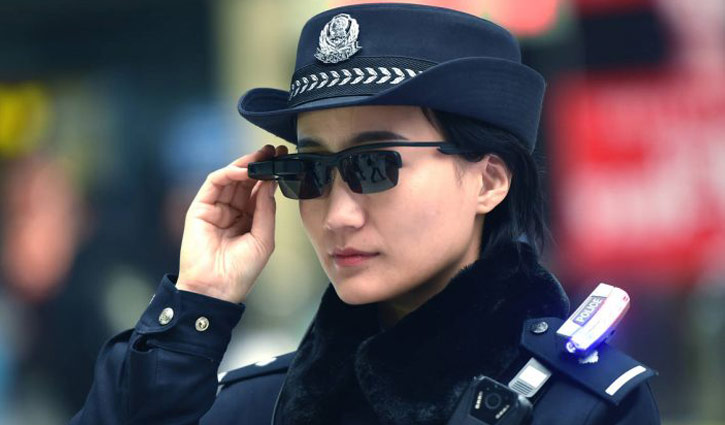 Chinese police catch criminals with sunglasses