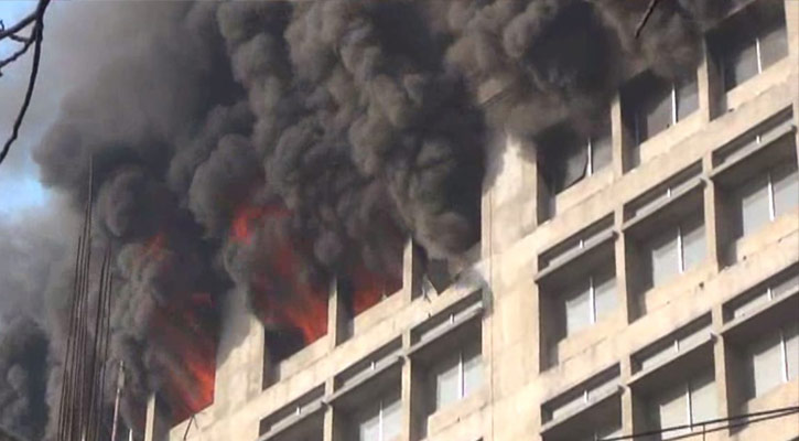 N'ganj garment factory catches fire