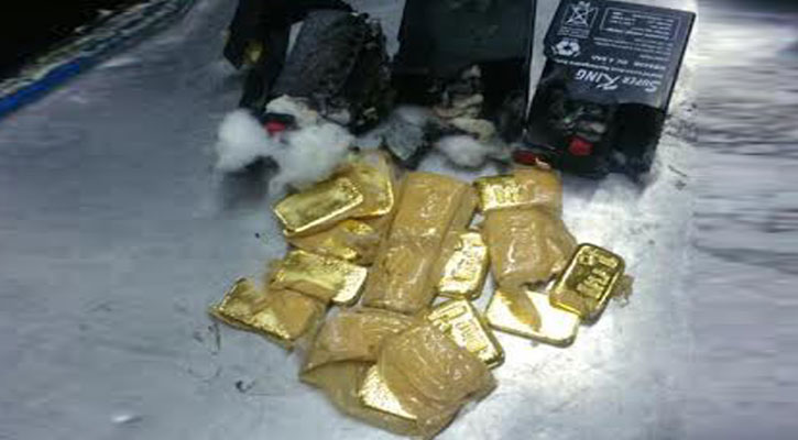 2 held with 3 kgs gold at Dhaka Airport