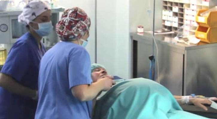 64-year-old gives birth to twins