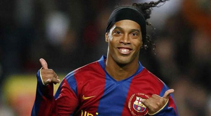 Ronaldinho to play for Barca against Real