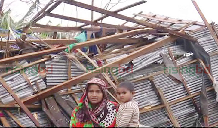 One dead, hundreds of houses damaged in Bhola cyclone
