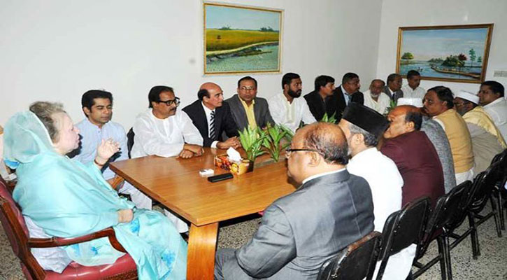 Khaleda to sit with party leaders tonight