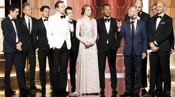 La La Land sweeps Golden Globe Awards
