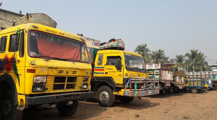 Indefinite freight transport strike underway in Satkhira