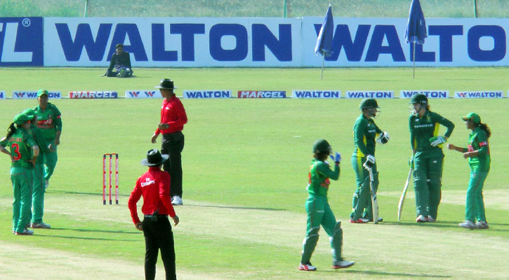 South Africa women set 252 for Bangladesh
