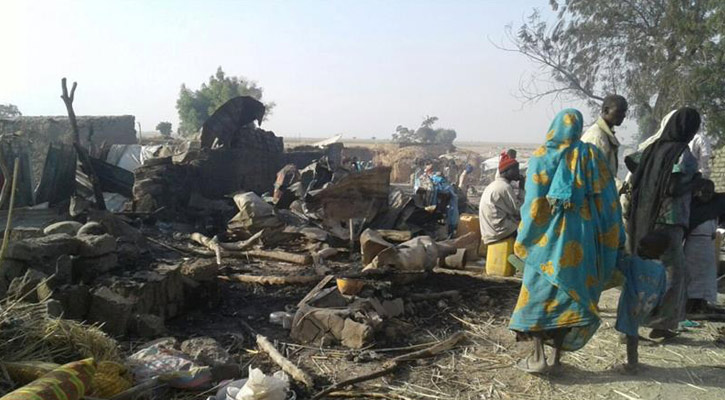 Nigerian air force kills 50 in strike on refugee camp