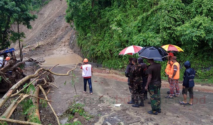1 killed, 2 missing in Bandarban landslide