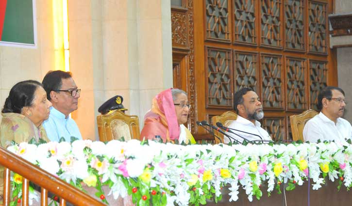 PM gives 23-point directives to DCs