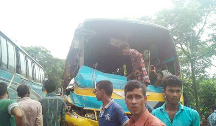 Rajbari road crash kills 3