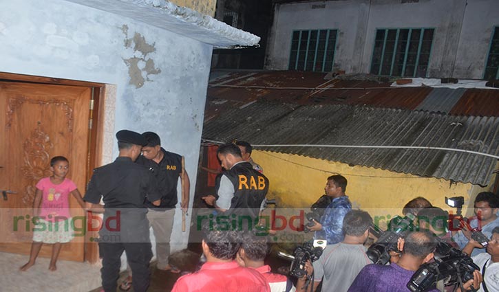 RAB drive on in Khulna to rescue Farhad Mazhar