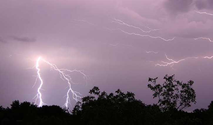 Lightning strike kills 2 farmers in Jhenaidah