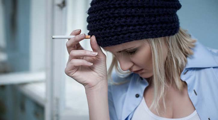 Smoking triggers anxiety and paranoia