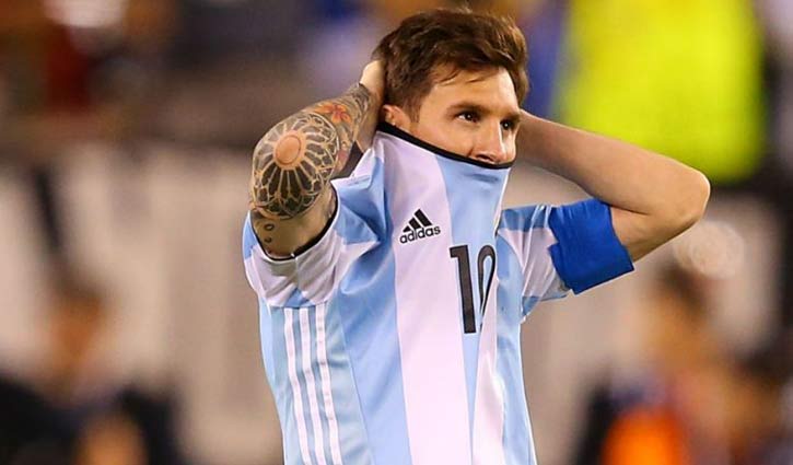 Messi protests FIFA ban