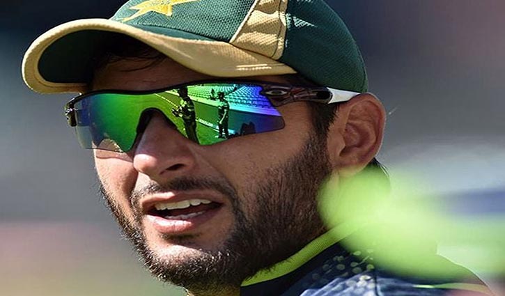 Afridi seeks to promote cricket in Canada