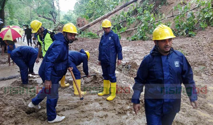 Landslide: Two more bodies found in Rangamati