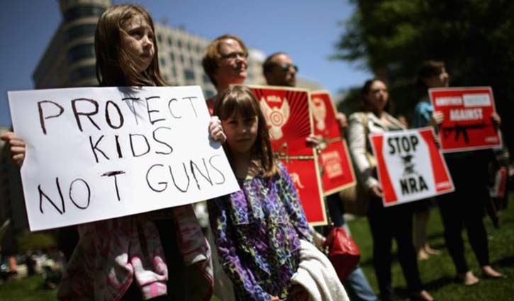 Guns kill nearly 1300 US children each year