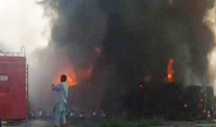 123 killed as oil tanker explodes in Pakistan