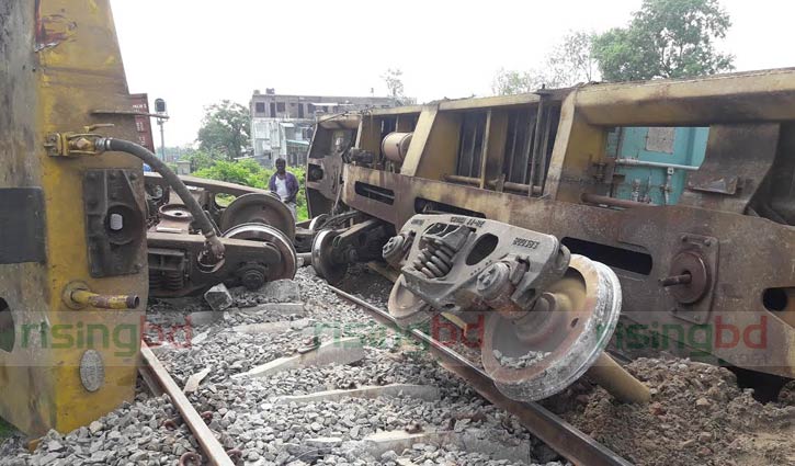 Container train derails in Gazipur
