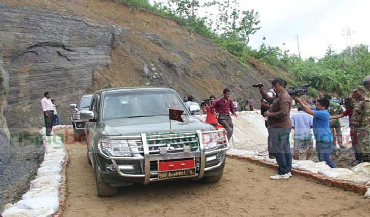 Rangamati-Chittagong road link resumes after 8 days
