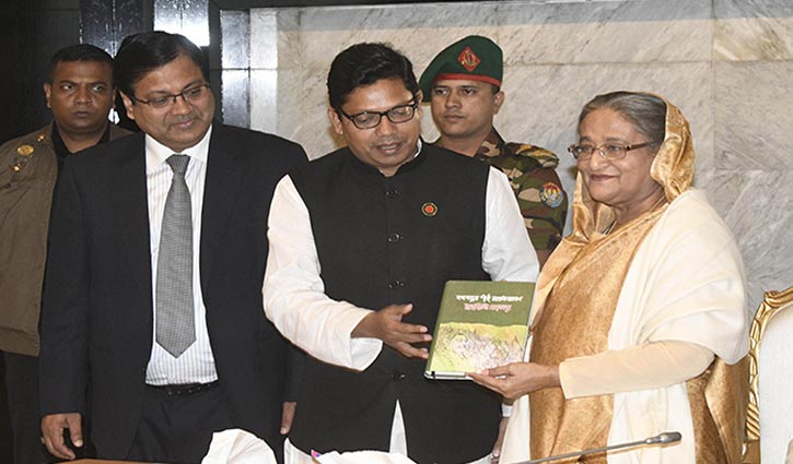Analytic book on Bangabandhu's March 7 speech unveiled