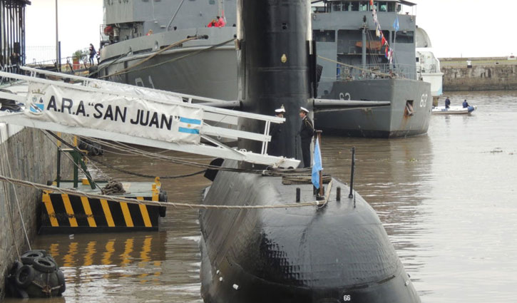 Argentine submarine missing with 44 crews
