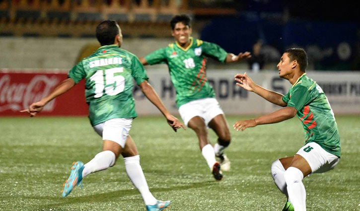 Bangladesh thrash Maldives in SAFF U-18 soccer