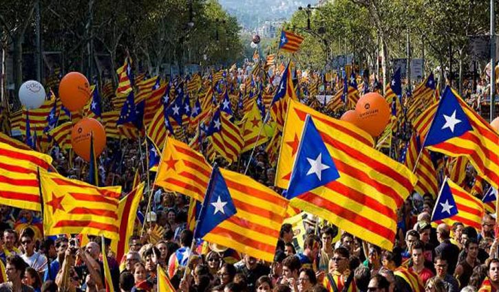 Huge rallies in Madrid, Barcelona over Catalonia