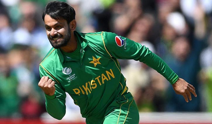 ICC once more declares Hafeez's bowling action legal