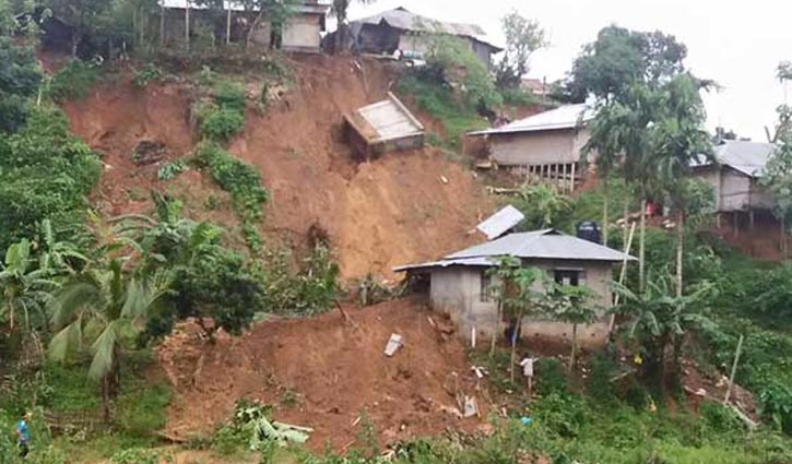 Five killed in Bandarban landslide