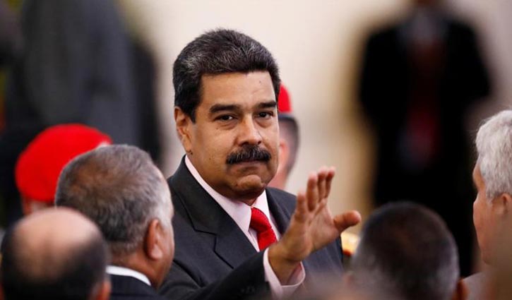 Venezuela expels US envoys in response to sanctions